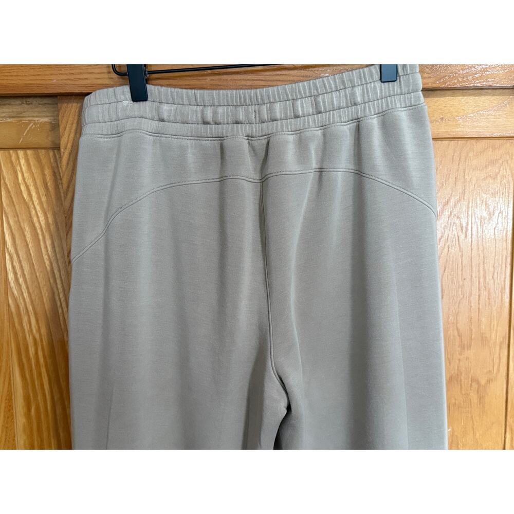 SPANX AirEssentials Cropped Wide Leg Pants - Size L - Picture 7 of 11